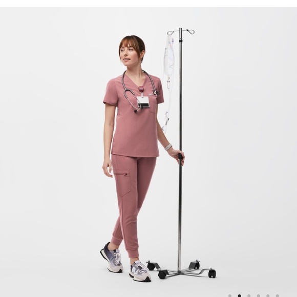 Scrub Set - Picture 2 of 6